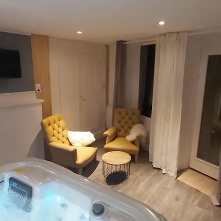 Eden Avec Jacuzzi Prive Apartamento *