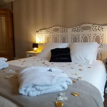 Eden Avec Jacuzzi Prive Apartamento Chaumont (Haute-Marne)